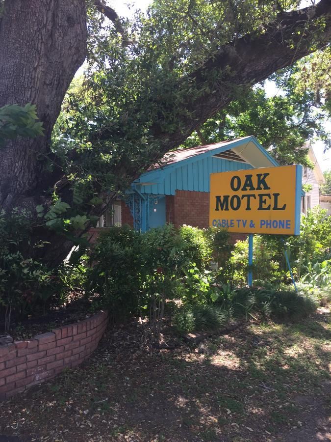 The Oak Motel Ла Грейндж Екстериор снимка