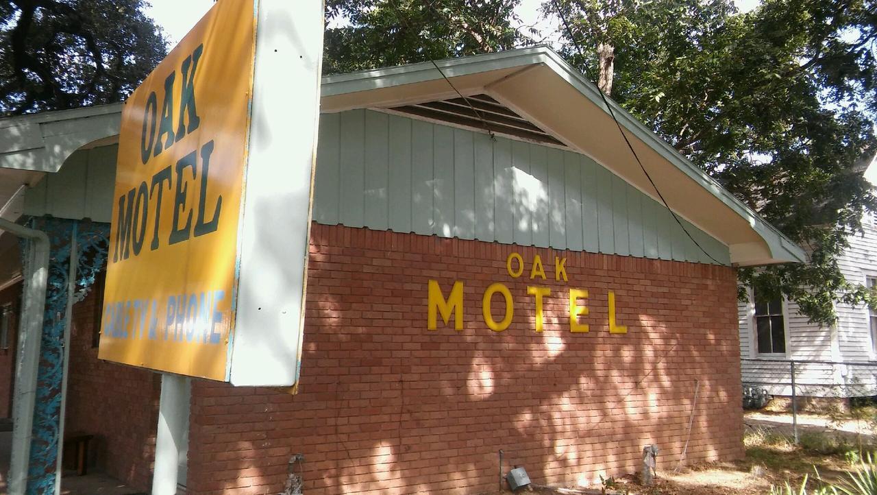 The Oak Motel Ла Грейндж Екстериор снимка