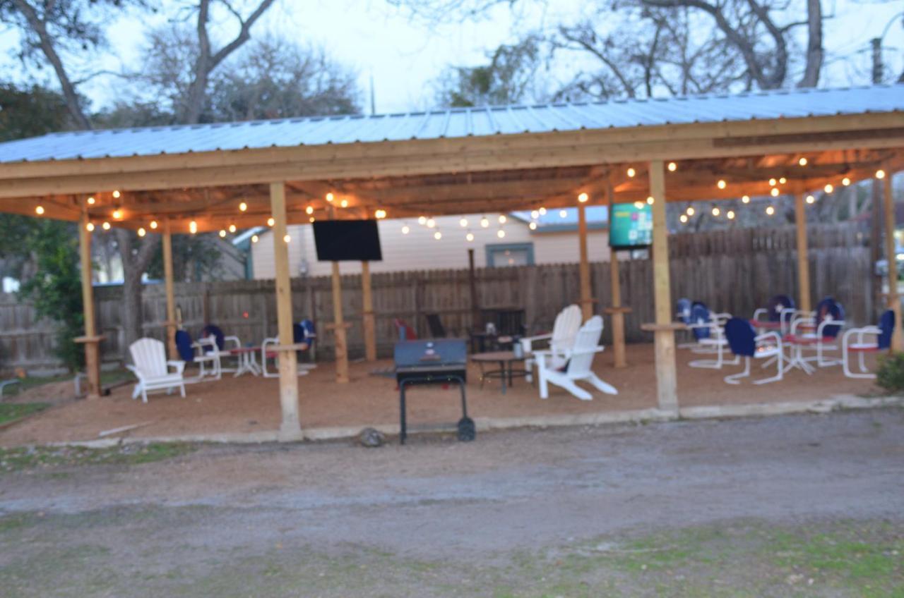 The Oak Motel Ла Грейндж Екстериор снимка