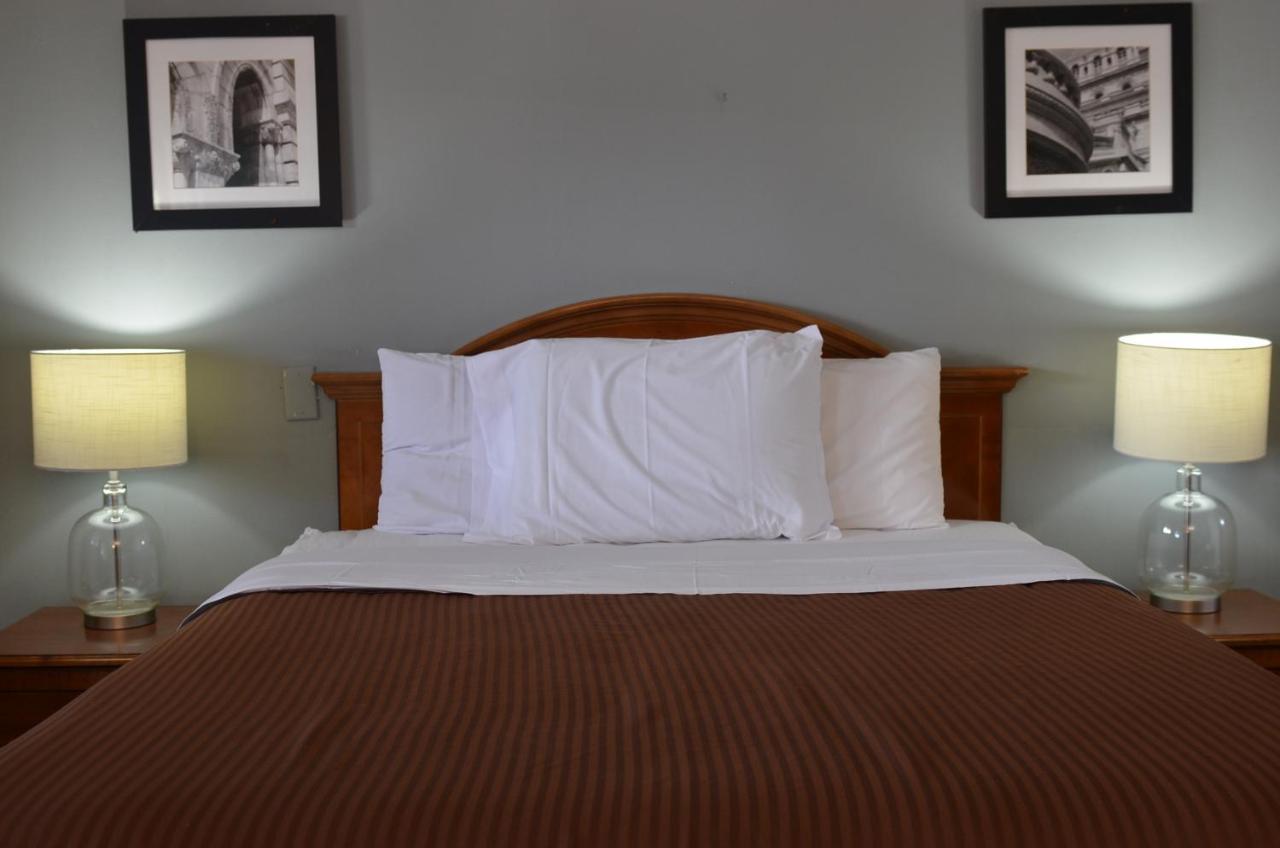 The Oak Motel Ла Грейндж Екстериор снимка