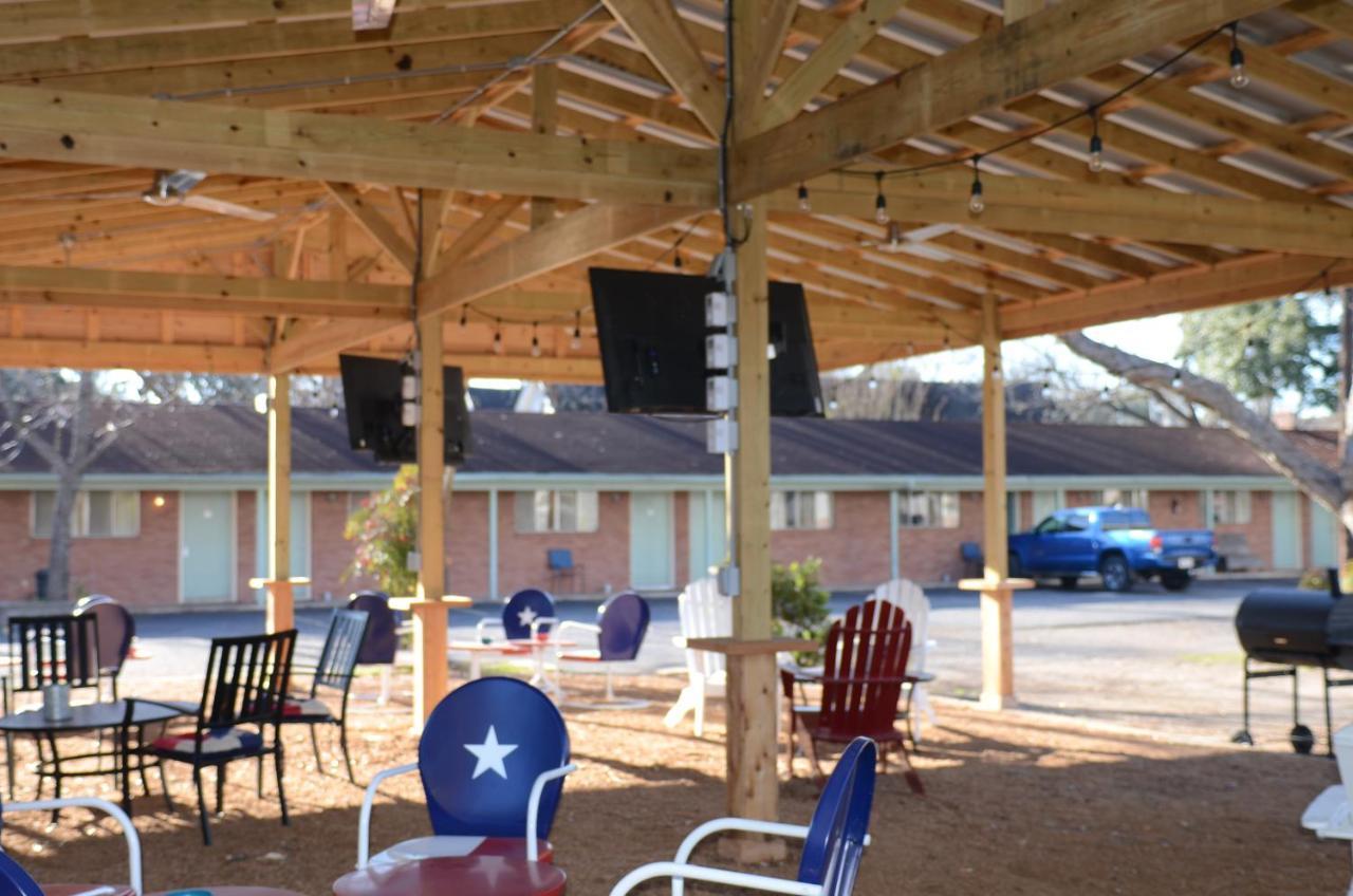 The Oak Motel Ла Грейндж Екстериор снимка