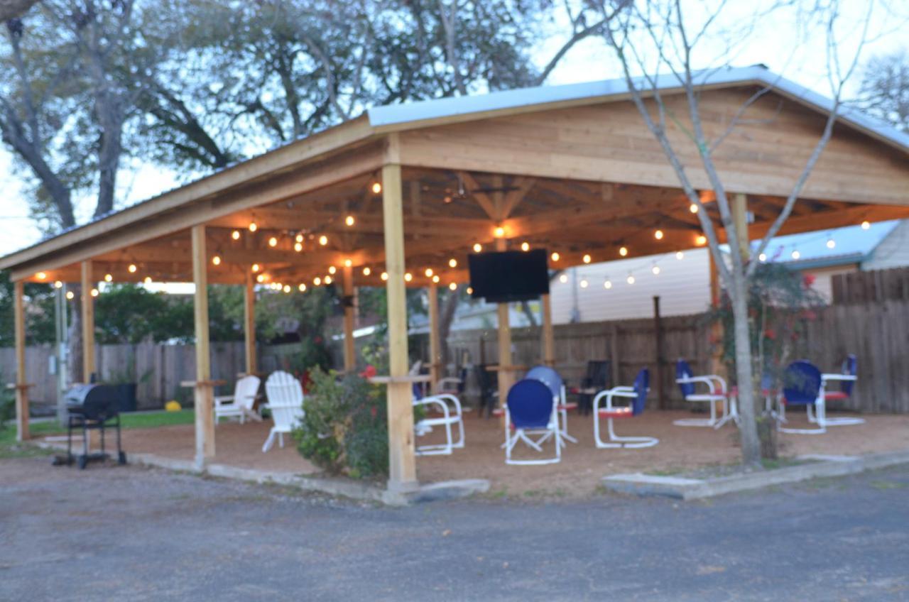 The Oak Motel Ла Грейндж Екстериор снимка